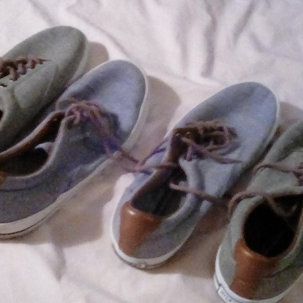 TOMMY HILFIGER BOAT SHOES, 2 PAIRS